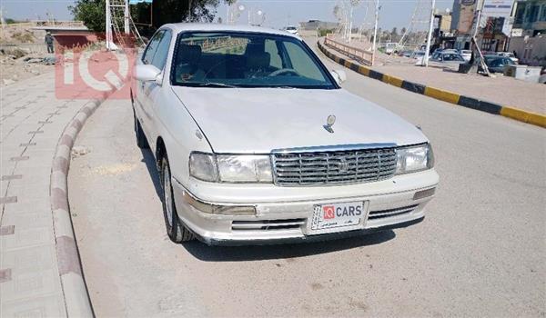 تۆیۆتا کراون 1994  بۆ فرۆشتن لە عێراق - ڕومەیسە